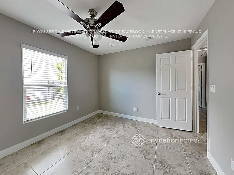 1030 Elmont St NW — Photo 10