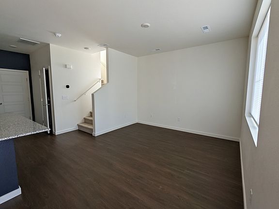 5th image of 270 Cardinal St