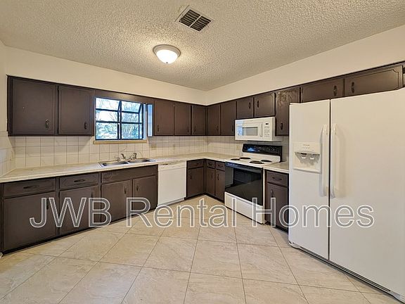 2nd image of 4364 Knottingby Ct