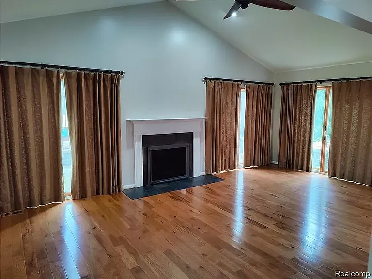 1600 Dunston Rd — Photo 15