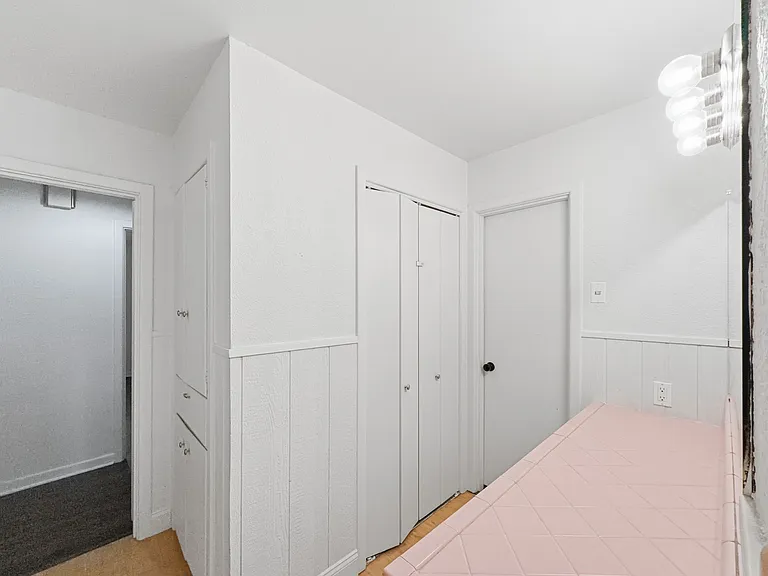 2137 Lenamon St — Photo 18
