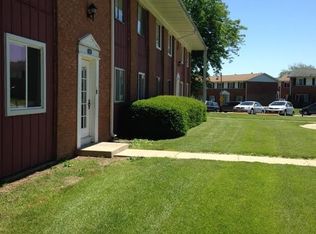 1389 Monomoy St APT A1, Aurora, IL 60506