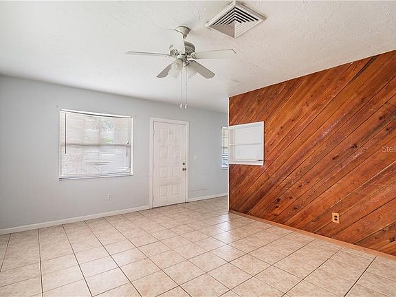 5th image of 3447 Dahlia Pl