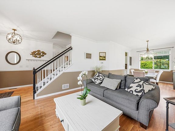5th image of 1467 Birch Ln