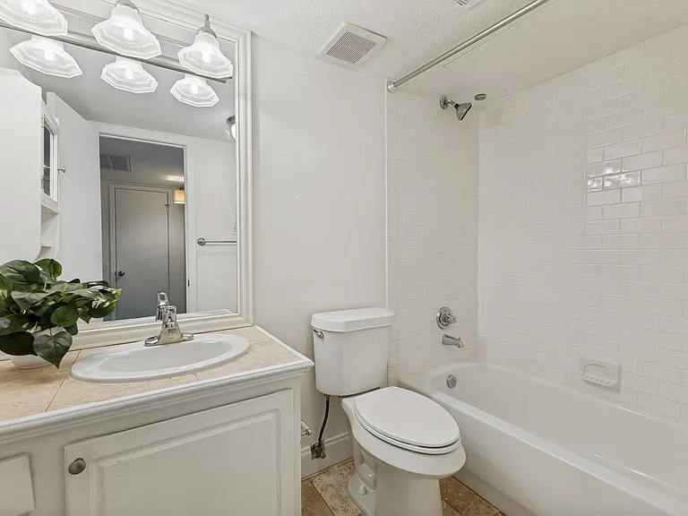 5911 E University Blvd #206 — Photo 5