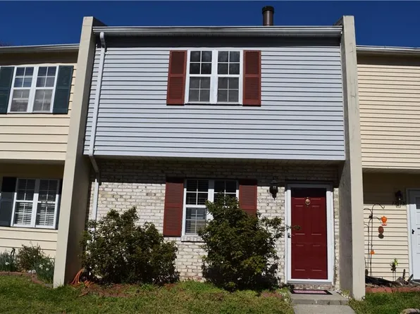 12773 Woodside Ln, Newport News, VA 23602