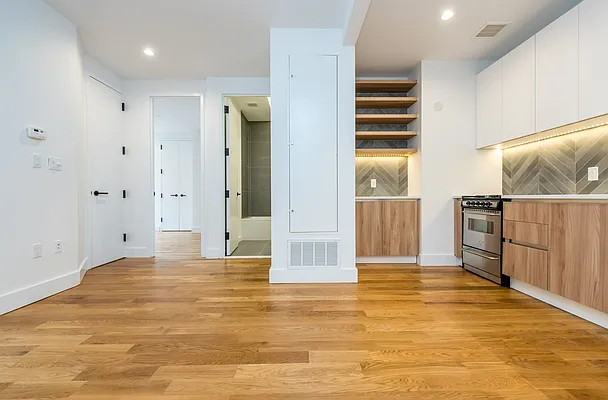 Rented by Nooklyn NYC LLC | media 30