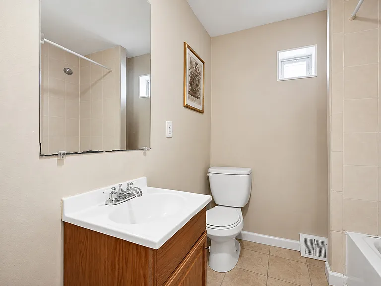 2319 Cedar St #1 — Photo 11