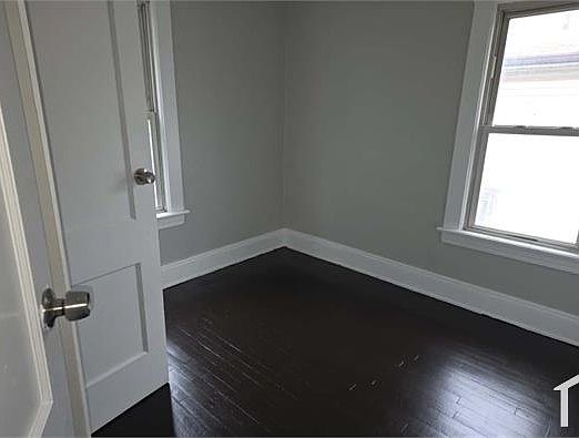 1st image of 3234 W 116th St #Up