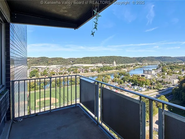 1800 Roundhill Rd APT 1703, Charleston, WV 25314