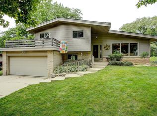 5381 Orchard Ln, Greendale, WI 53129