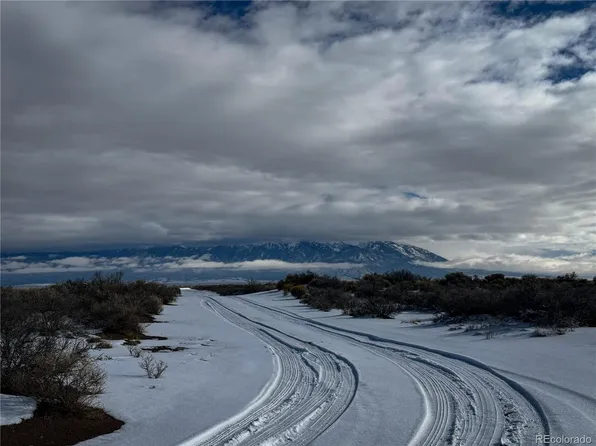2255 N County Road 114, Mosca, CO 81146
