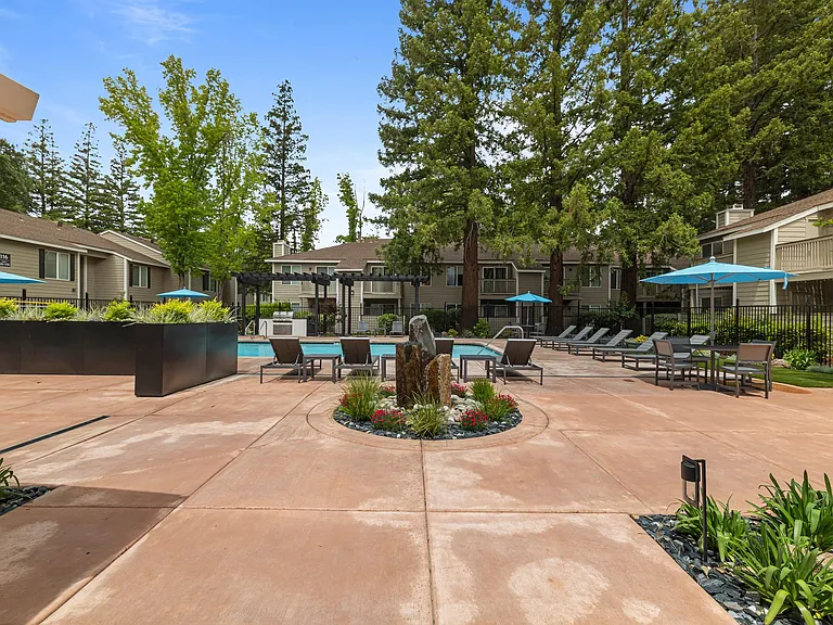 Sutter Station Apartments — Photo 81