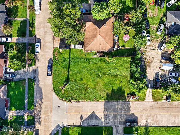 5th image of 8502 Rinn St