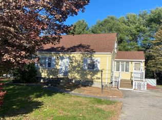 701 Oak St, Franklin, MA 02038