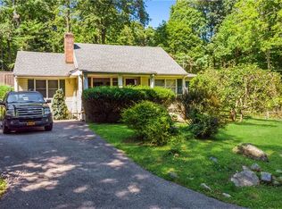 10 Juniper Dr, Mahopac, NY 10541