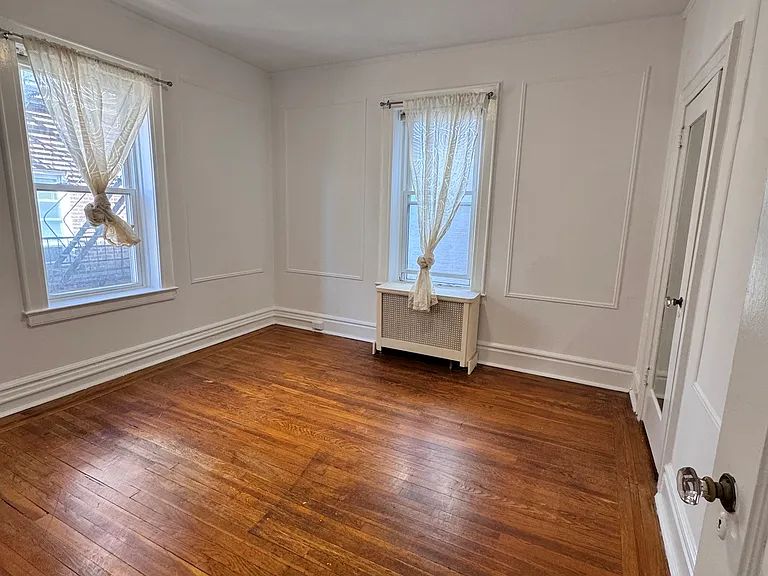 30 Gates Ave — Photo 9