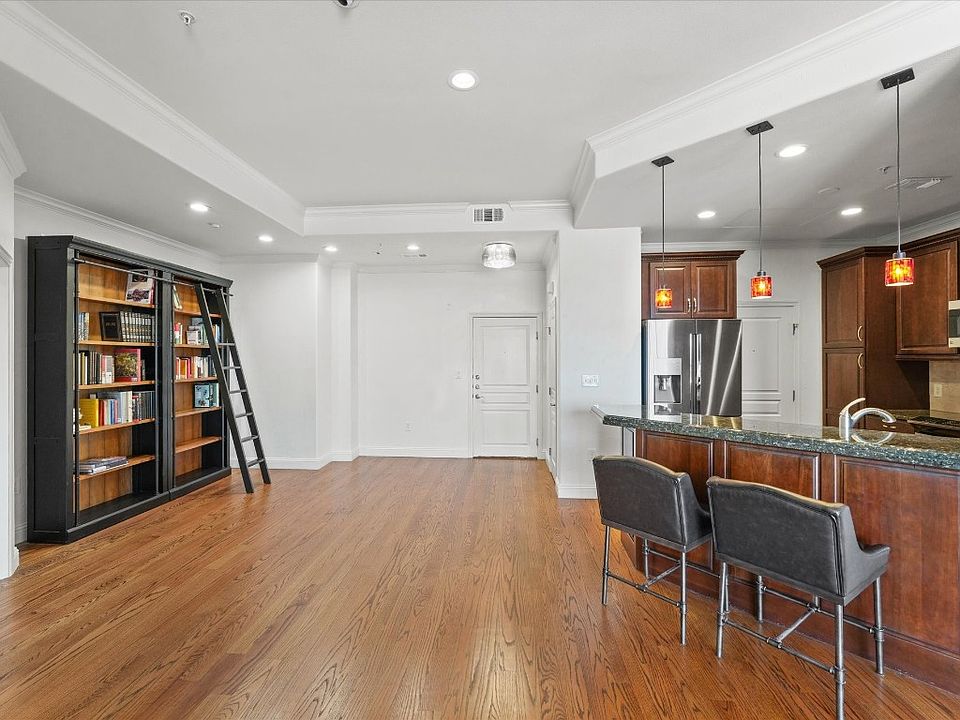 1st image of 330 Las Colinas Blvd #1324