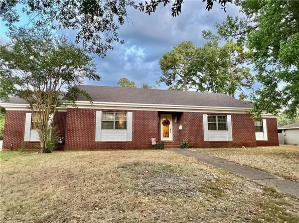 1622 Jewel St, Pineville, LA 71360