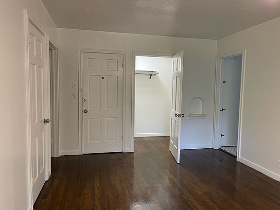 5th image of 427 E Olmos Dr APT C