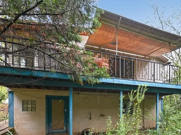 992 McClendon Rd, Hot Springs, AR 71901