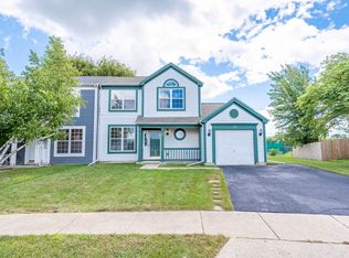 123 Dunton Ct, Mundelein, IL 60060