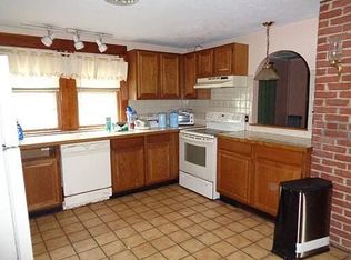 74 Oak St #1, Plymouth, MA 02360