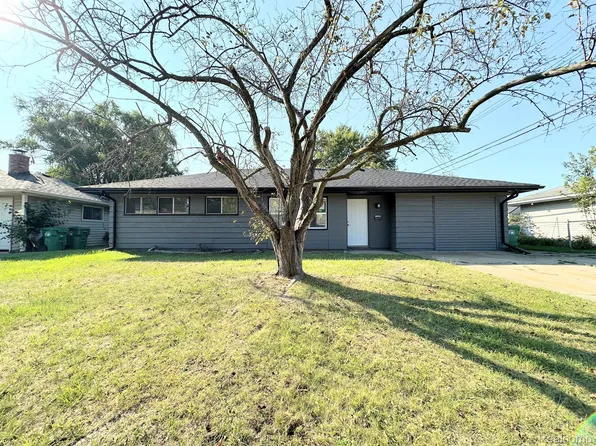 316 Lytle Pl, Garden City, MI 48135