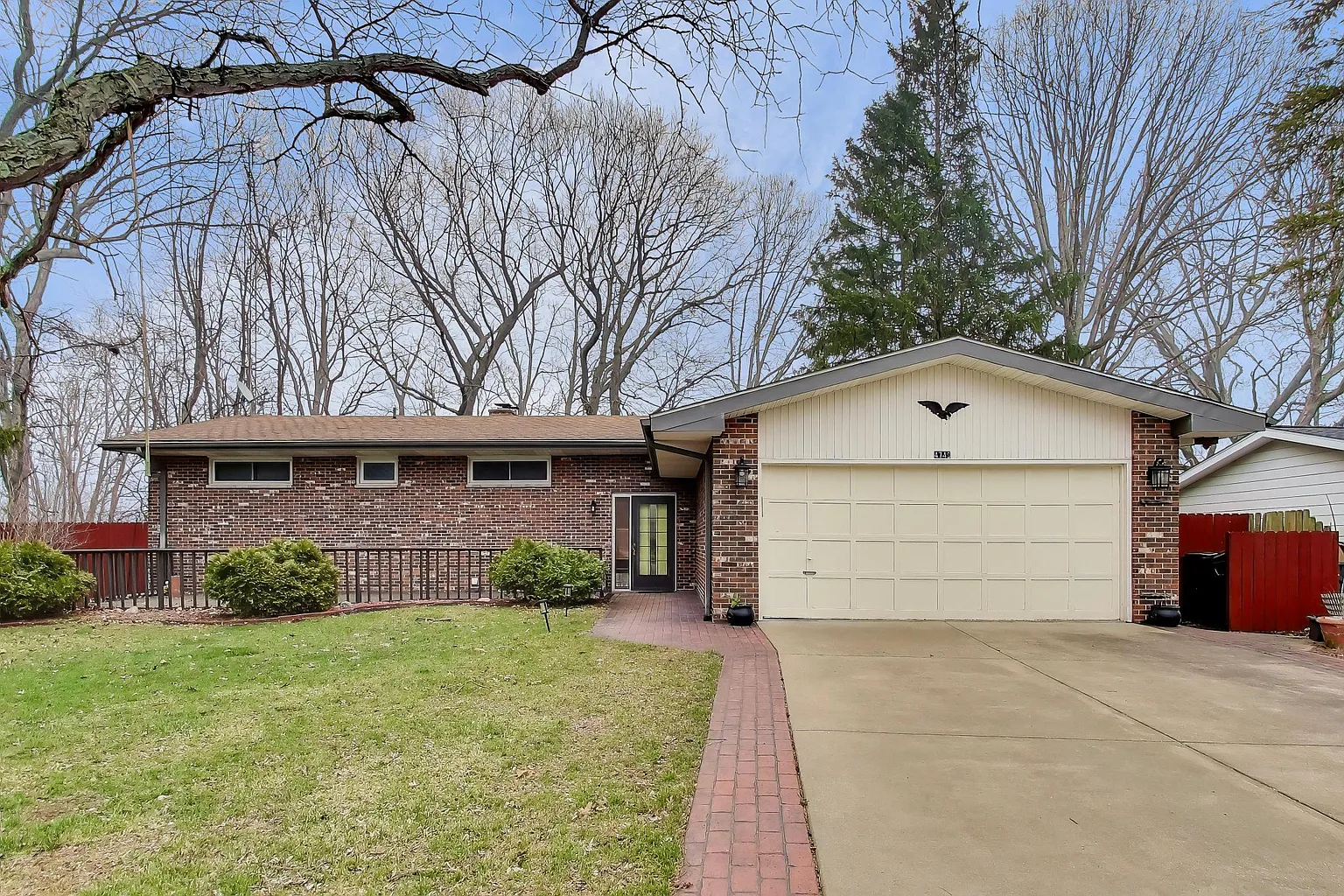 4749 S Cedar Trl photo 1