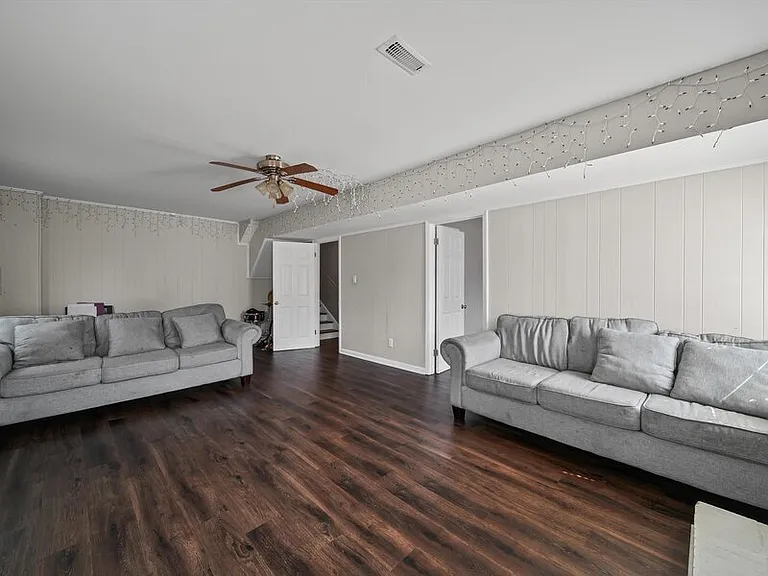335 Meadowdale Ln — Photo 28