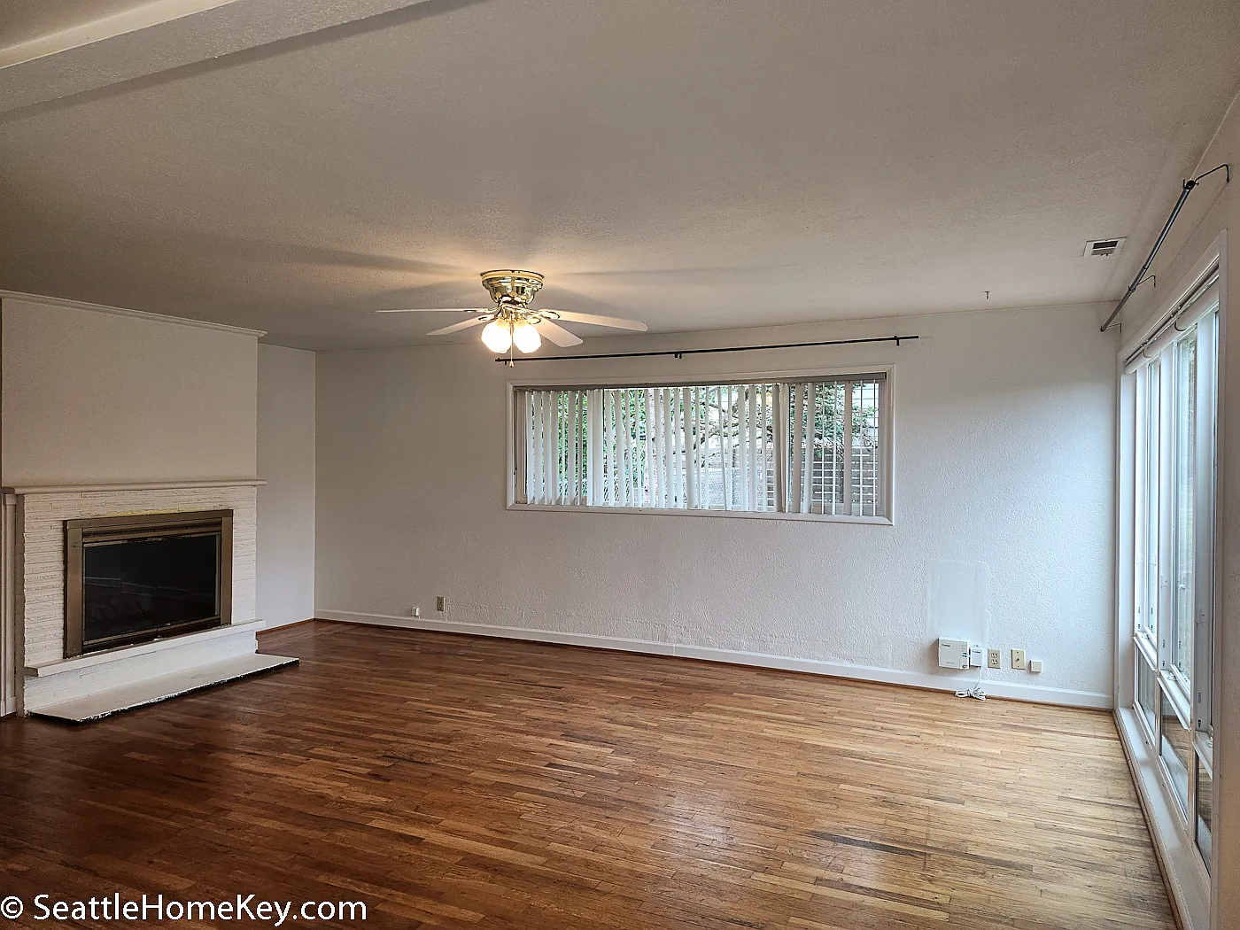 2 bed, 850 sqft, $2,585 — Photo 3
