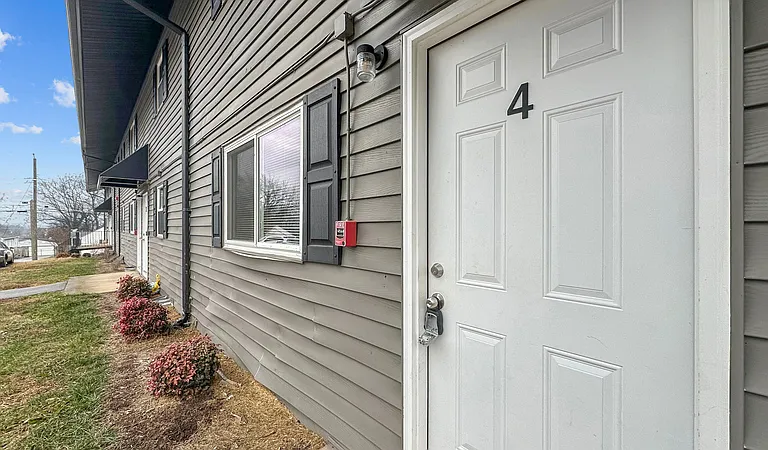 2215 Washington Pike #2 — Photo 3