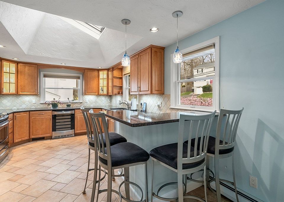 266 Greenlodge St, Dedham, MA 02026 Zillow