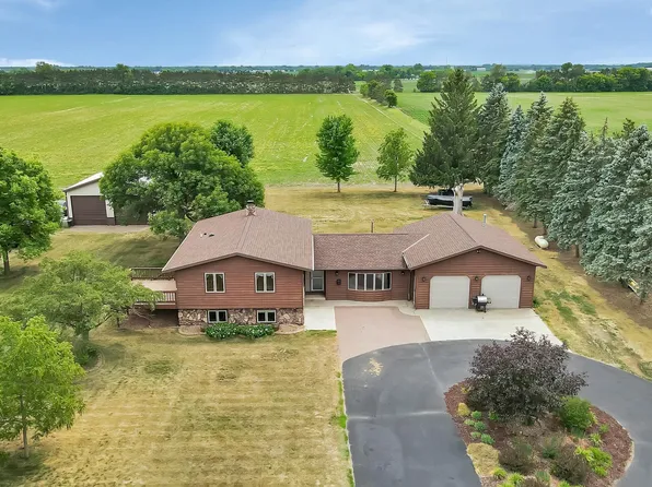 2416 6th St S, Sartell, MN 56377