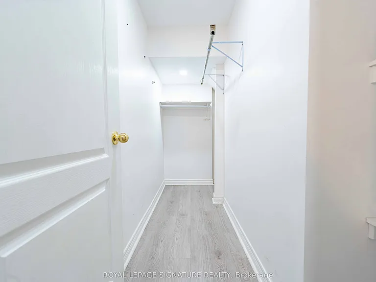 4742 Creditview Rd — Photo 14