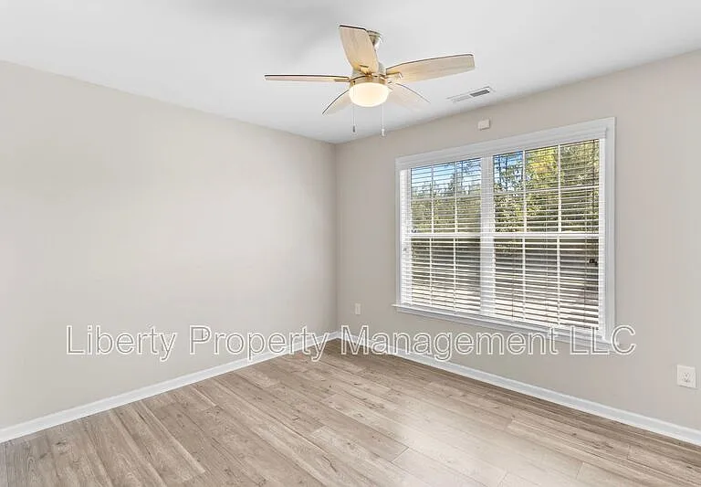69 Taplow Trl — Photo 9