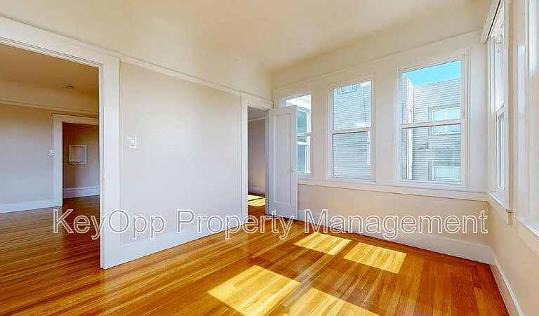 769 18th Ave — Photo 25