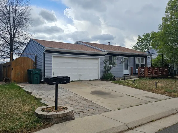 20598 E Buchanan Dr, Aurora, CO 80011