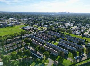 790 Abbottsfield Rd NW, Edmonton, AB T5W4R4