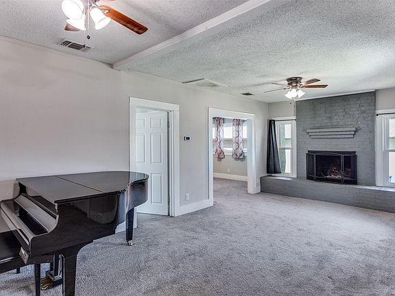 2nd image of 826 Mirike Dr