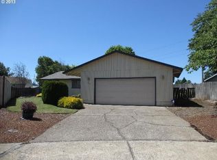 628 T St, Springfield, OR 97477