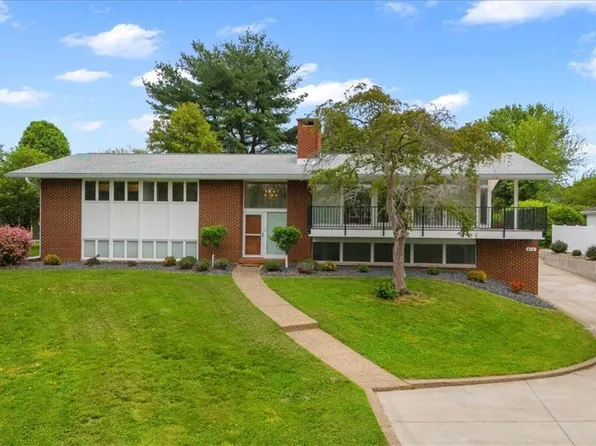 414 Blennerhassett Ave, Belpre, OH 45714