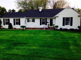 7122 Ridge Rd, Parma, OH 44129