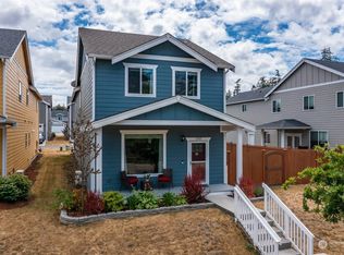 1707 NW 6th Ave, Oak Harbor, WA