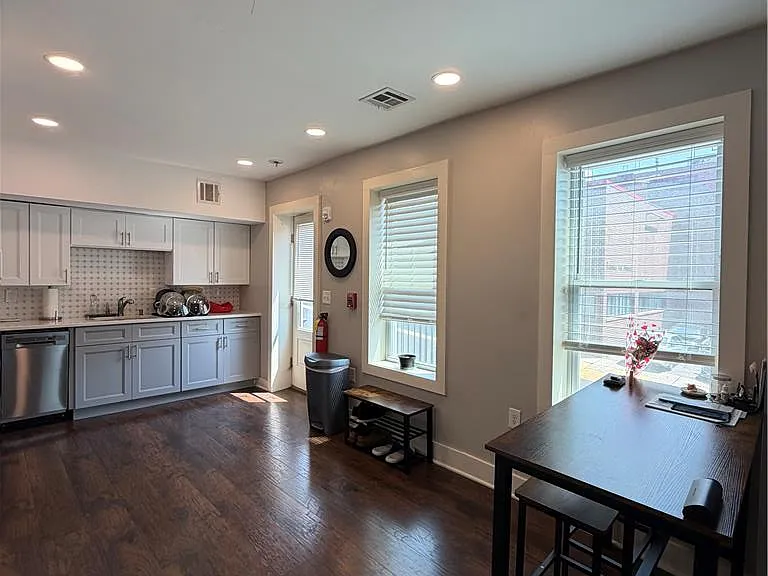 601 Northampton St #201 — Photo 7