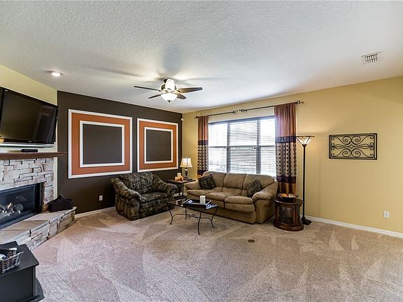 5th image of 728 Legacy Park Dr