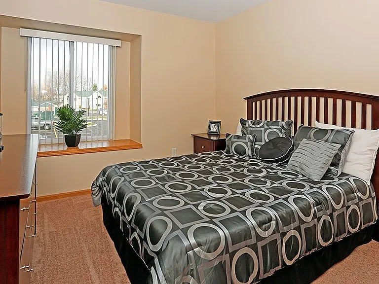 LAKE VILLAGE APARTMENTS — Photo 15