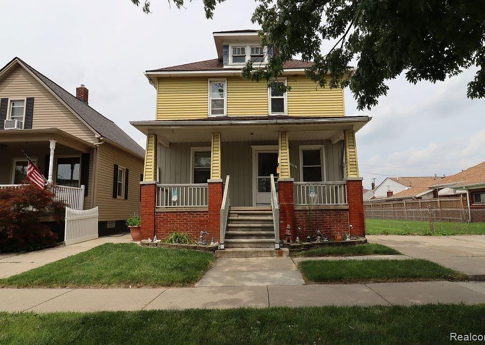 1st image of 218 Felice St