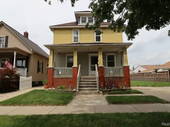218 Felice St, Wyandotte, MI 48192