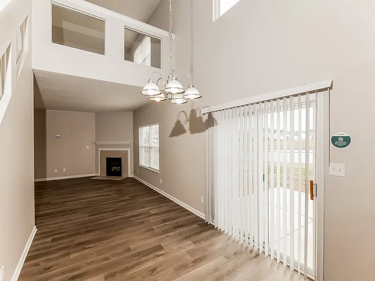 5742 Twin River Ln — Photo 9